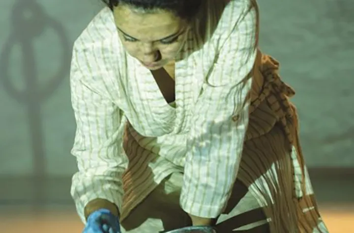 الهام فتاپور نقاش ایرانی ساکن تورنتور به “هفته”: در اینجا احساس غریبی نمی‌کنی